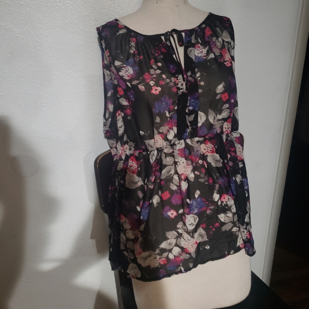 Torrid Floral Print Chiffon Tie Front Tank Top